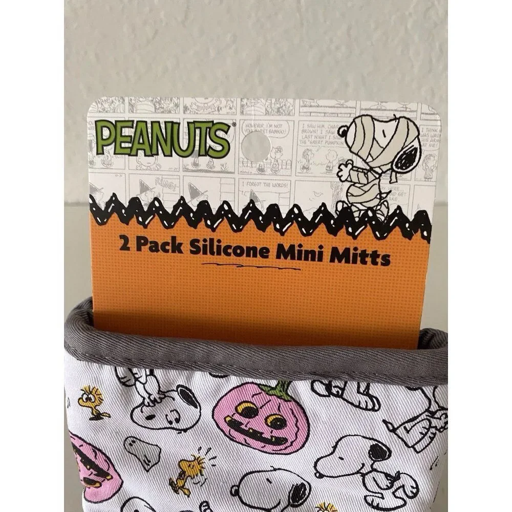 2 Pk Peanuts Halloween Snoopy Woodstock Pink‎ Pumpkin Ghost Mini Oven Mitts NEW